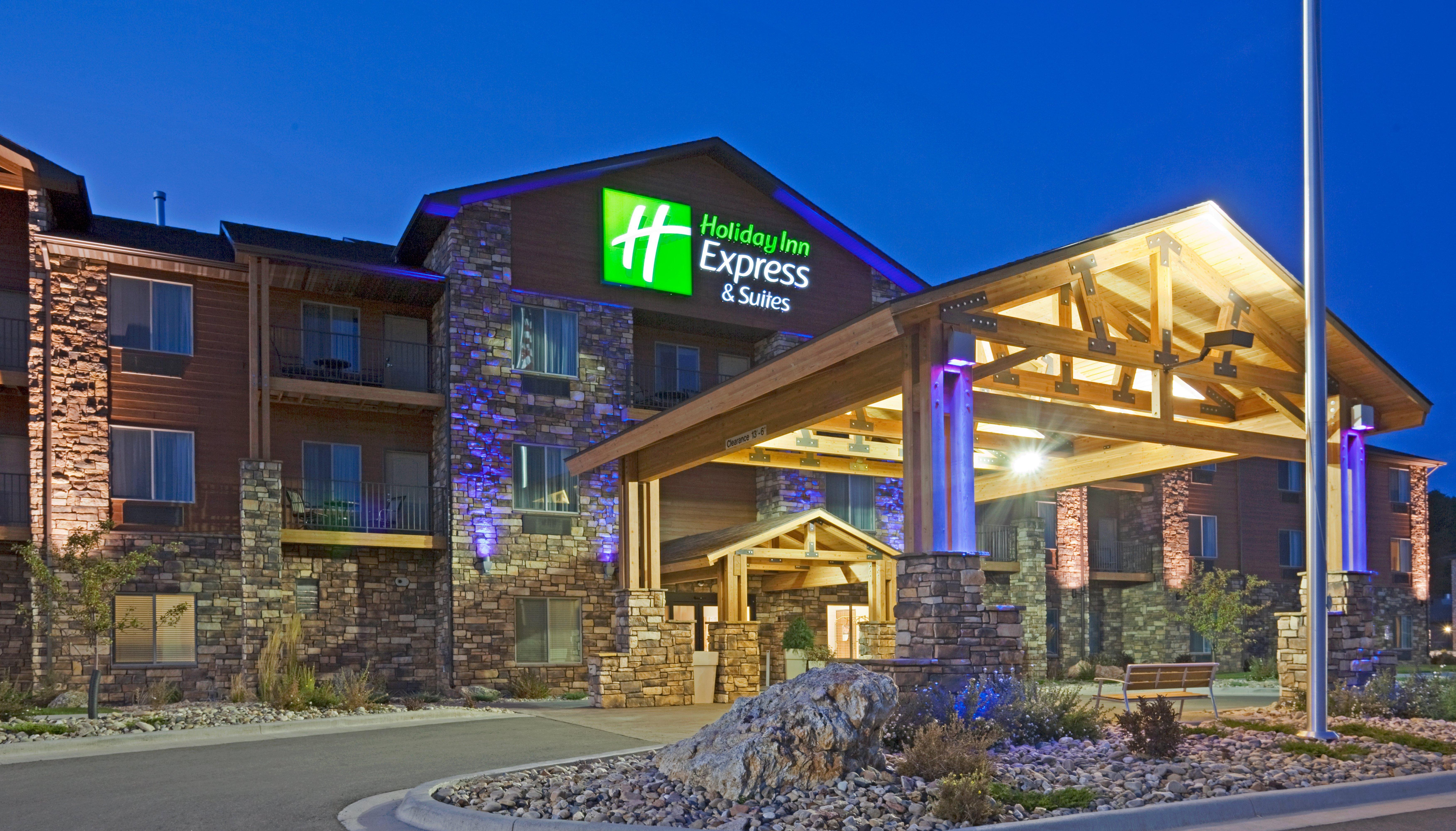 Holiday Inn Express & Suites Custer-Mt Rushmore Exterior foto